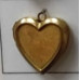 PIN RELICÁRIO CORAÇÃO LISO COM BORDA ABL