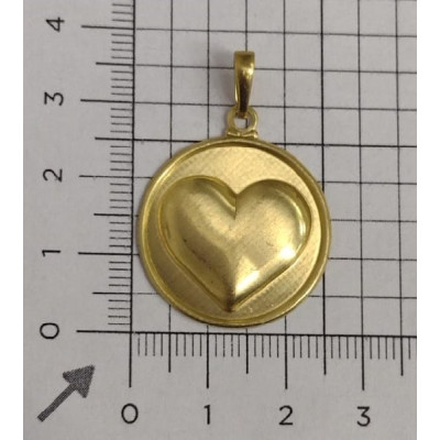 PIN LATÃO REDONDO COM CORAÇÃO