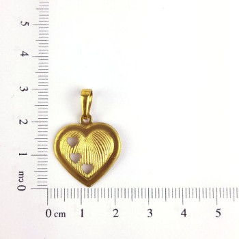 PIN CORAÇÃO RISCOS CAM